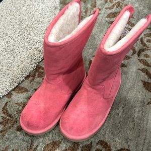 Girls Pink Ugg boots size 1